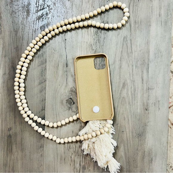 35 Coins Fringe Tassel iPhone 11 Case - Picture 5 of 8